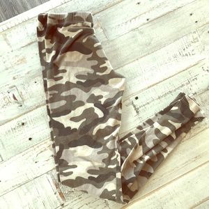 Adorable Camo leggings